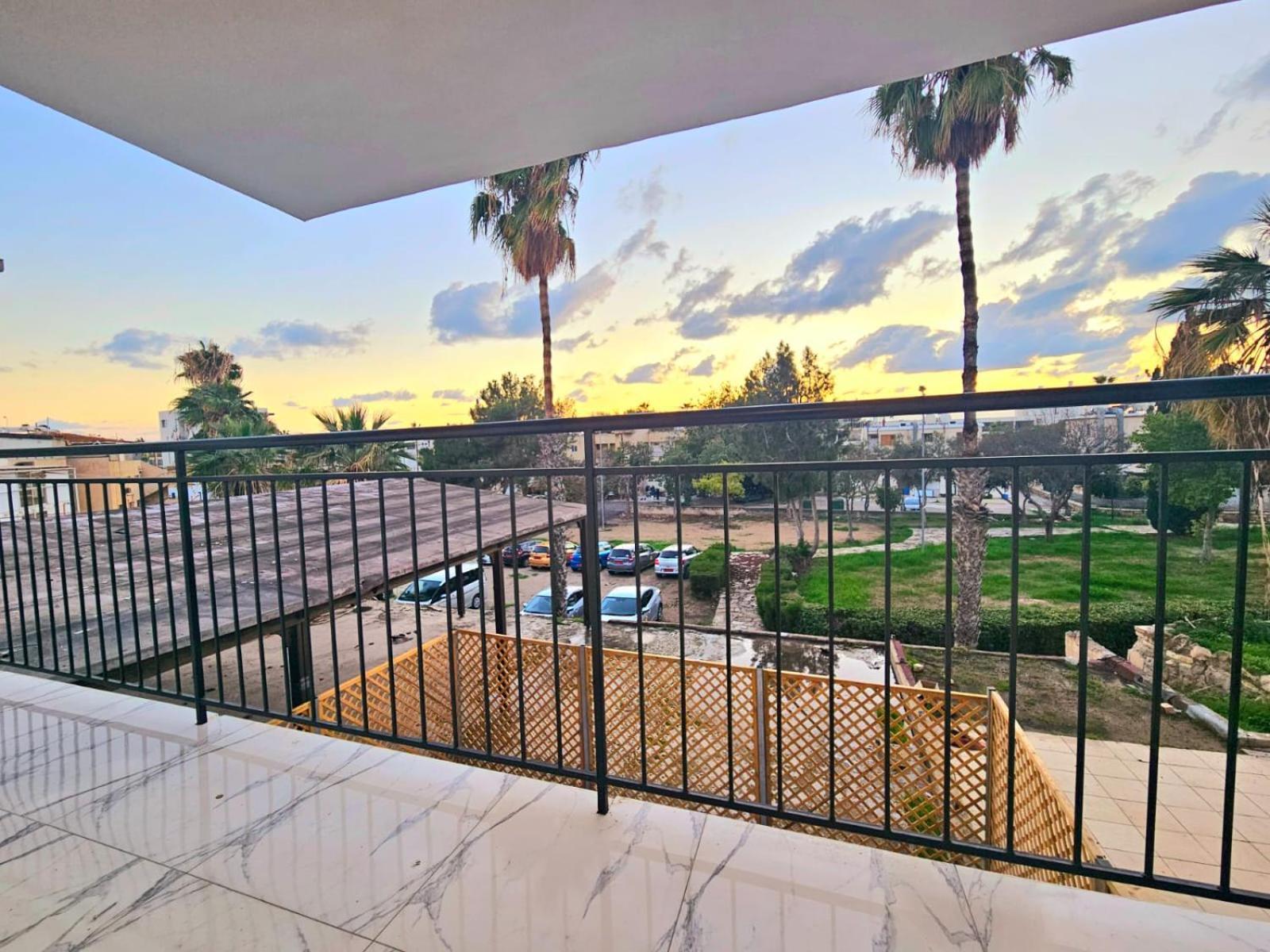 1Bd Beach Apartment Paphos Exteriér fotografie